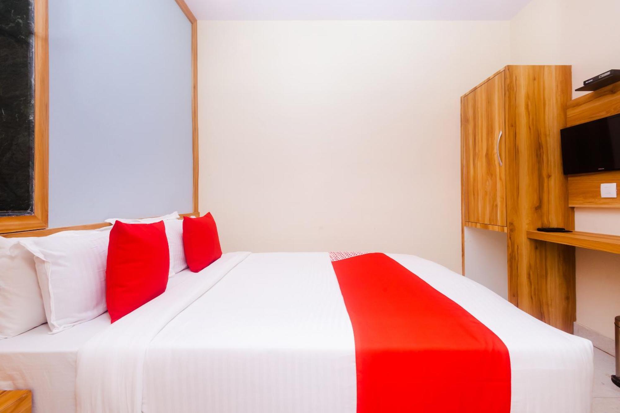 Hotel Sun City Near Saifee Hospital And Hn Reliance Hospital Mumbai Ngoại thất bức ảnh